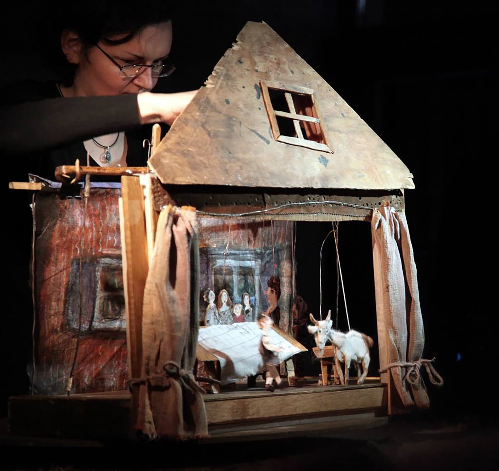 Кадр спектакля «Козочка Злата» 6